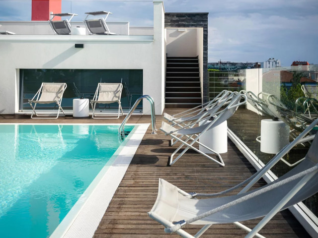 media.Piscina_HotelDan-Riccione_gallery